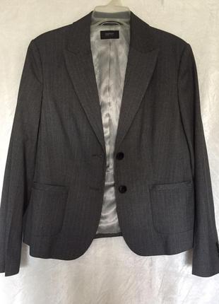 Качественный красивый пиджак жакет темно- серый в полоску2 фото