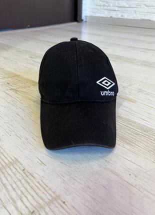 Стильна кепка бейсболка umbro