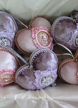 Набір ялинкових прикрас.