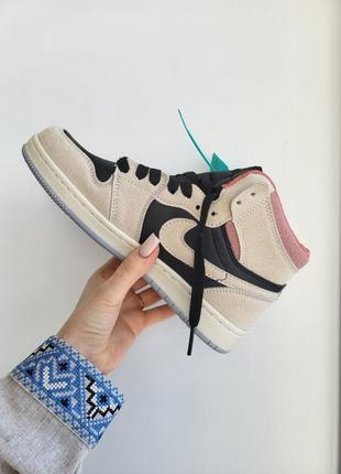 Кросівки жіночі nike air jordan 1 black beige