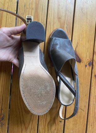 Кожаные оригинальные туфли clarks8 фото