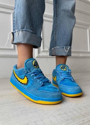 Трендовые кроссовки nike1 фото