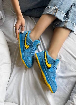 Трендовые кроссовки nike5 фото