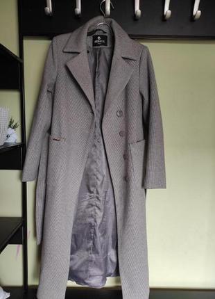 Пальто осеннее