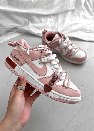 Новинка! женские, кожаные кроссовки nike sb dunk “sweet heart”