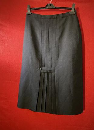 Продаю черную юбку debenhams, размер 48/50. высокая талия, идеальна для офиса.