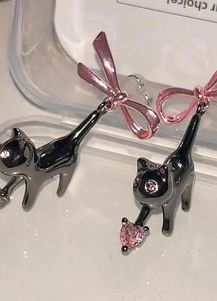 Сережки з котиками сережки цвяшки в формі котиків вишукані сережки зі стразами сережки х рожевими сердечками