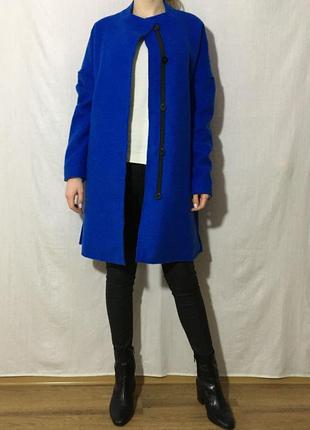 Стильное шерстяное пальто бойфренд oversize королевский синий цвет с разрезами6 фото