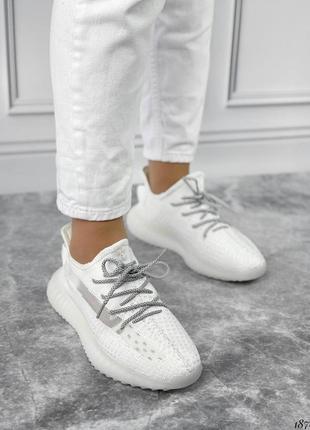 Круті білі жіночі текстильні кросівки8 фото