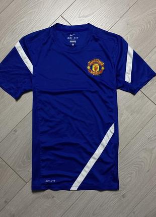 Футболка manchester united nike dri fit