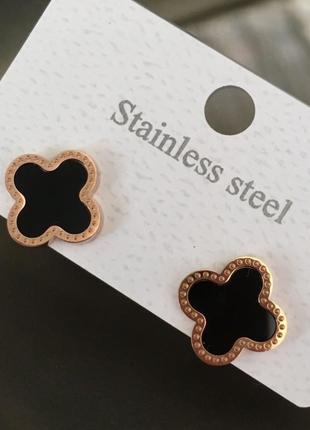 Сережки з чорною конюшиною з медичного золота stainless steel, xuping позолочені