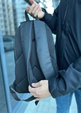 Чорний чоловічий рюкзак міський 22л4 фото