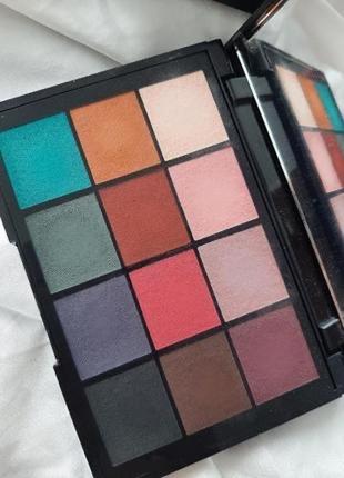 Невероятная палетка матовых теней kiko milano smart cult eyeshadow palette2 фото