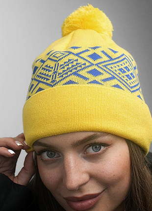 Шапка в'язана жіноча жовтий