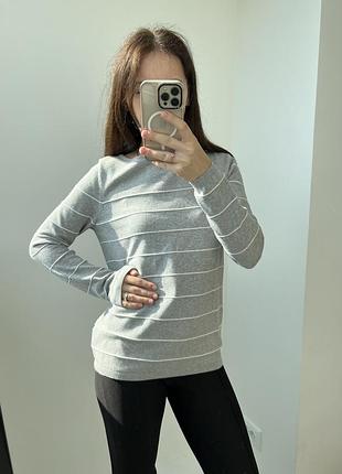 Серая кофта в полоску Tommy hilfiger