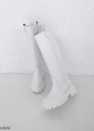 Демісезонні жіночі шкіряні чоботи білого кольору, трендові жіночі чоботи-труби2 фото