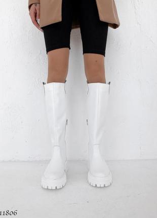 Демісезонні жіночі шкіряні чоботи білого кольору, трендові жіночі чоботи-труби3 фото