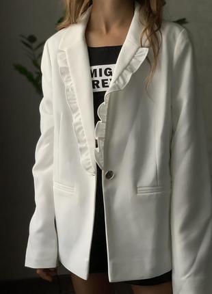 Дитячий білий блайзер river island 9-10 років/детский пиджак на девочку 9-10 лет