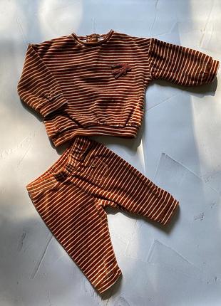 Костюм на дівчинку 3-6 місяців