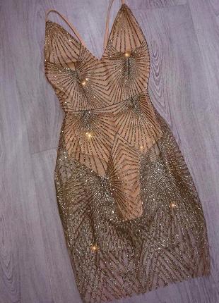 Роскошное блестящее сверкающее золотое платье-боди с открытой спинкой s m в наличии2 фото
