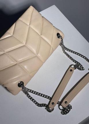 Женская сумка ив сен лоран бежевая saint laurent silver sneaker puffer небольшой шляпка в quilted lambskin7 фото