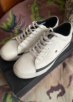 Білі кеди tommy hilfiger