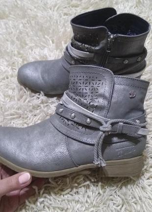 10%знижка підписникам! чоботи,півчобітки tom tailor