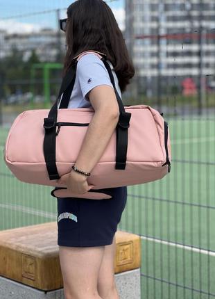 Спортивная/дорожная сумка женская с отделом для обуви на 30л в розовом цвете2 фото