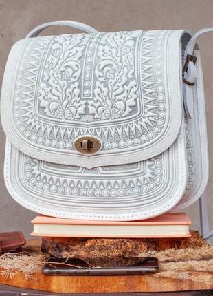 Большая кожаная сумка ручной работы с тиснением белая | кожаная этно сумка женская4 фото