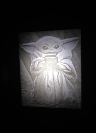 Ночник с малышом йодой