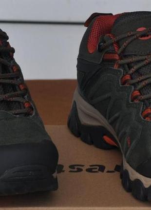 Размеры 43 и 44  демисезонные кожаные водонепроницаемые треккинговые кроссовки restime, зеленые4 фото