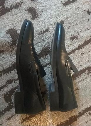 Кожаные, фирменные , чёрные туфли размер 444 фото
