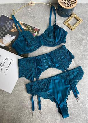 Нижнее белье. горячий комплект