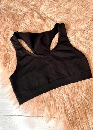 Базовый повседневный спортивный топ в рубчик