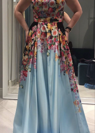 Шикарне плаття на випускний, весілля