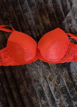 Бюстгальтер