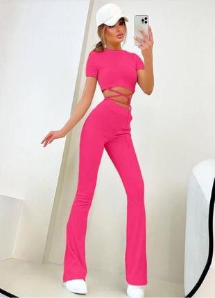 Костюм женский с топом на завязках и брюками клеш