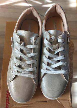 Туфли/ кроссовки bata, р. 38