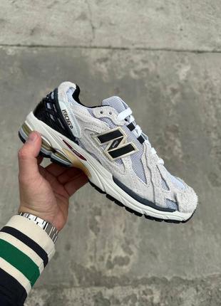 Gray suede new balance sale