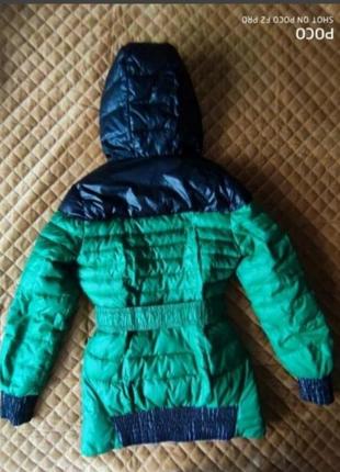 Куртка на пизню осень,зима, на размер 44-46,плечи 42 см, длина рукава 65, длина 75 см. Возможно носить с поясом, можна без.2 фото