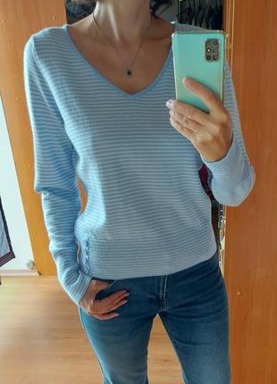 Блакитний м'який светр пуловер у білу полоску, р. 169 фото