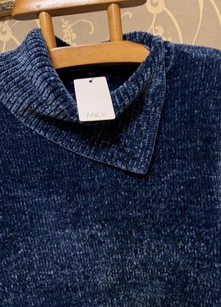 Очень красивый и стильный брендовый свитер.3 фото