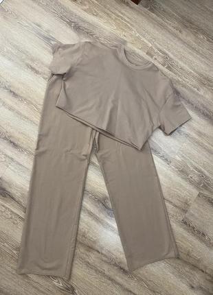 Костюм штани та топ
