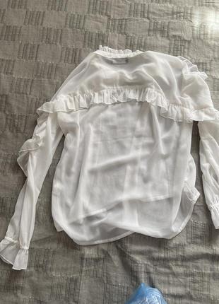 Белая блуза на майку. полупрозрачная. очень интересная и нежная5 фото