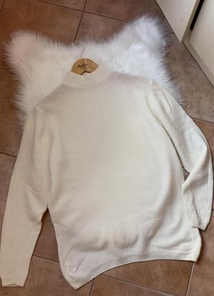 Качественный шерстяной свитер в молочном оттенке 100% шерсть мериноса