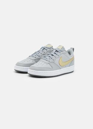 Кросівки nike court borough low 2 | light smoke grey/metallic gold star/iron grey