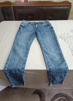 Джинси фірмові