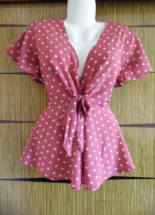 Блуза розмір хl– реально йде на 52-52+.