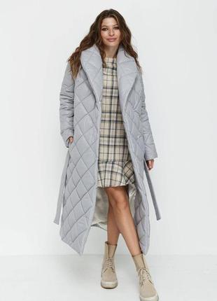 Пальто жіноче зимове довге стьобане з ременем сіре 3281-023 фото