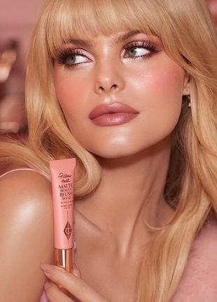 Кремовые матовые румяна charlotte tilbury pillow talk matte beauty blush wands.2 фото